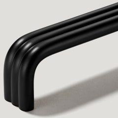 Plank Hardware Cabinetry ALVA D Bar Handle - Black