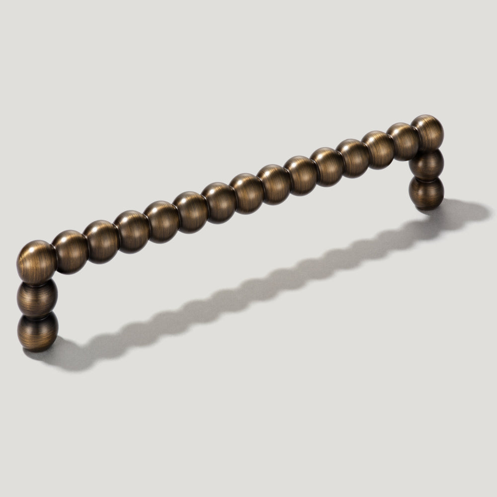 BOBBIN D-Bar Handle - Antique Brass