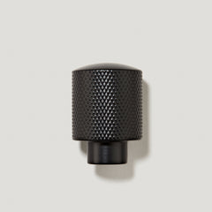 Plank Hardware Cabinetry FRANKLIN Knurled Button Knob - Black