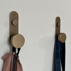 Plank Hardware Cabinetry HUDSON Shaker Hook - Aged Brass