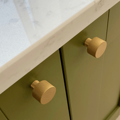 Plank Hardware Cabinetry SWIFT Swirled Knob - Brass